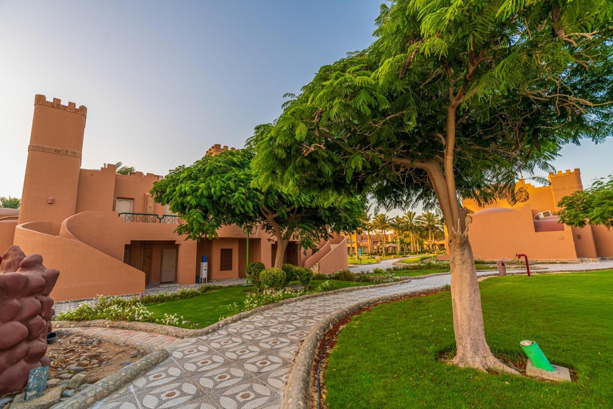 Akassia Swiss Resort El Qoseir Esterno foto